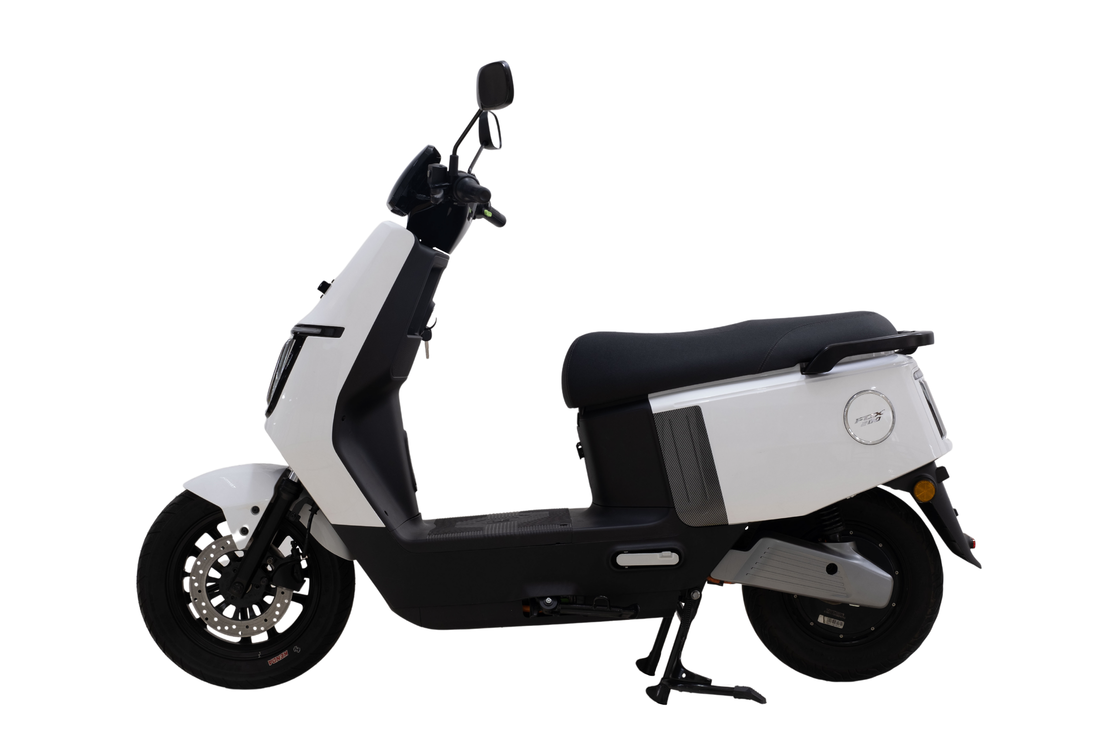 Sampul Polytron FOX 200